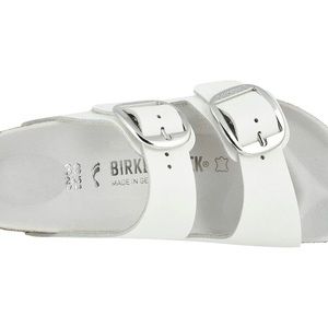 NEW. Never worn Birkenstock Arizona white Big Buckle. Size 40.